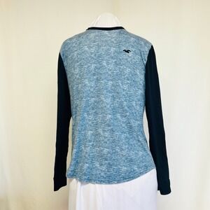 Hollister Men's Long Sleeve T-Shirt Blue Black Colorblock Crewneck Tee